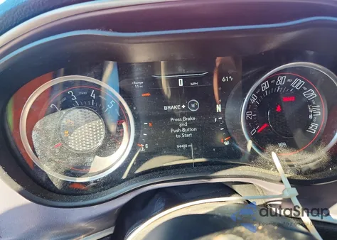 2019 Dodge Challenger R/T z USA, uszkodzony, nr VIN 2C3CDZBT3KH573555